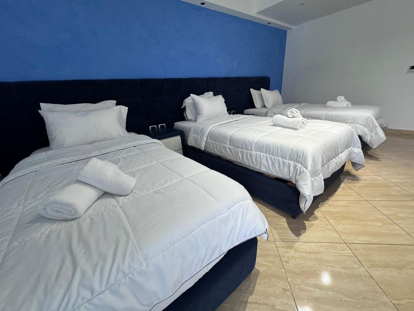 סרנדה Hotel Blue Sky מראה חיצוני תמונה