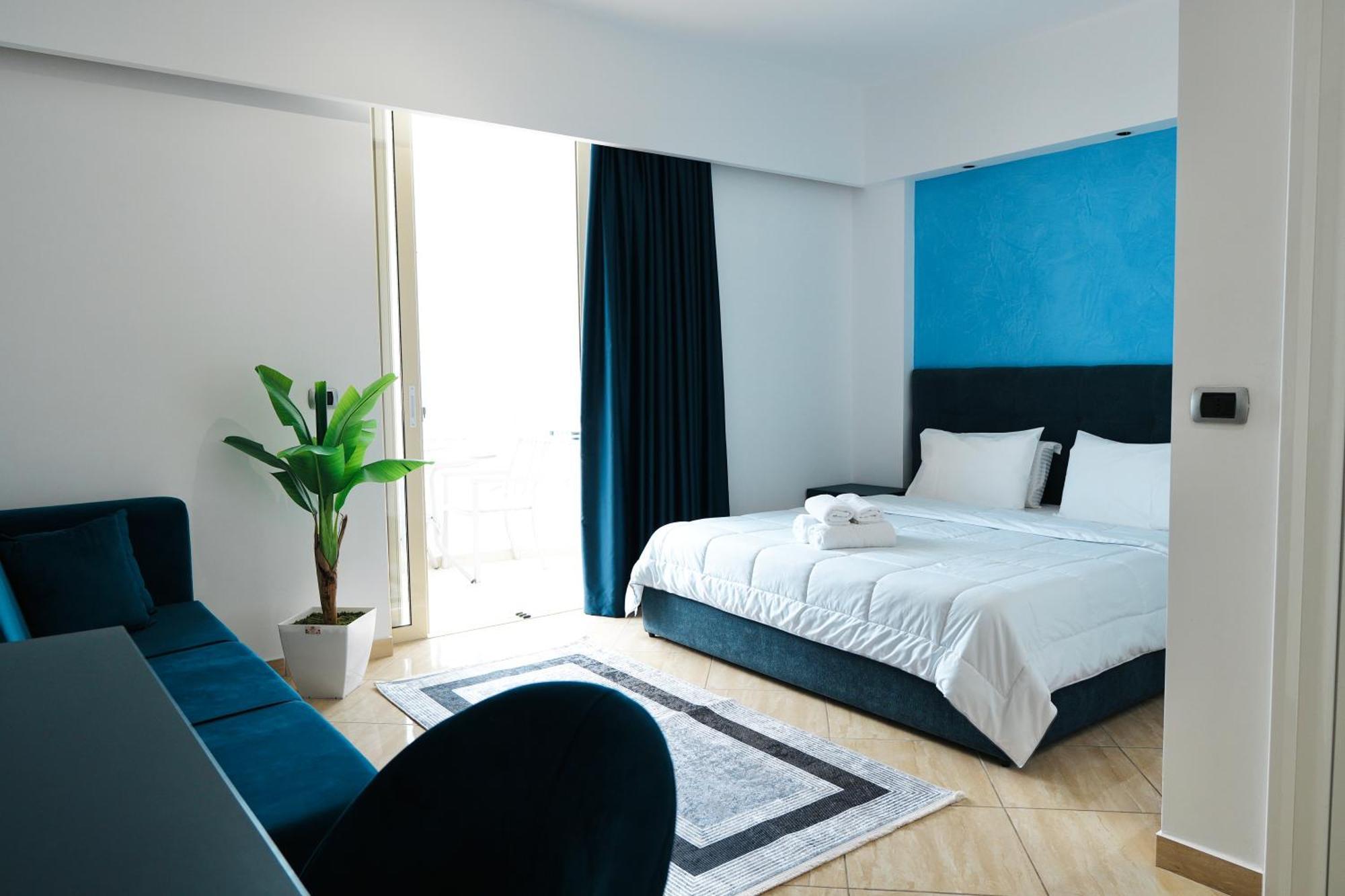 סרנדה Hotel Blue Sky מראה חיצוני תמונה