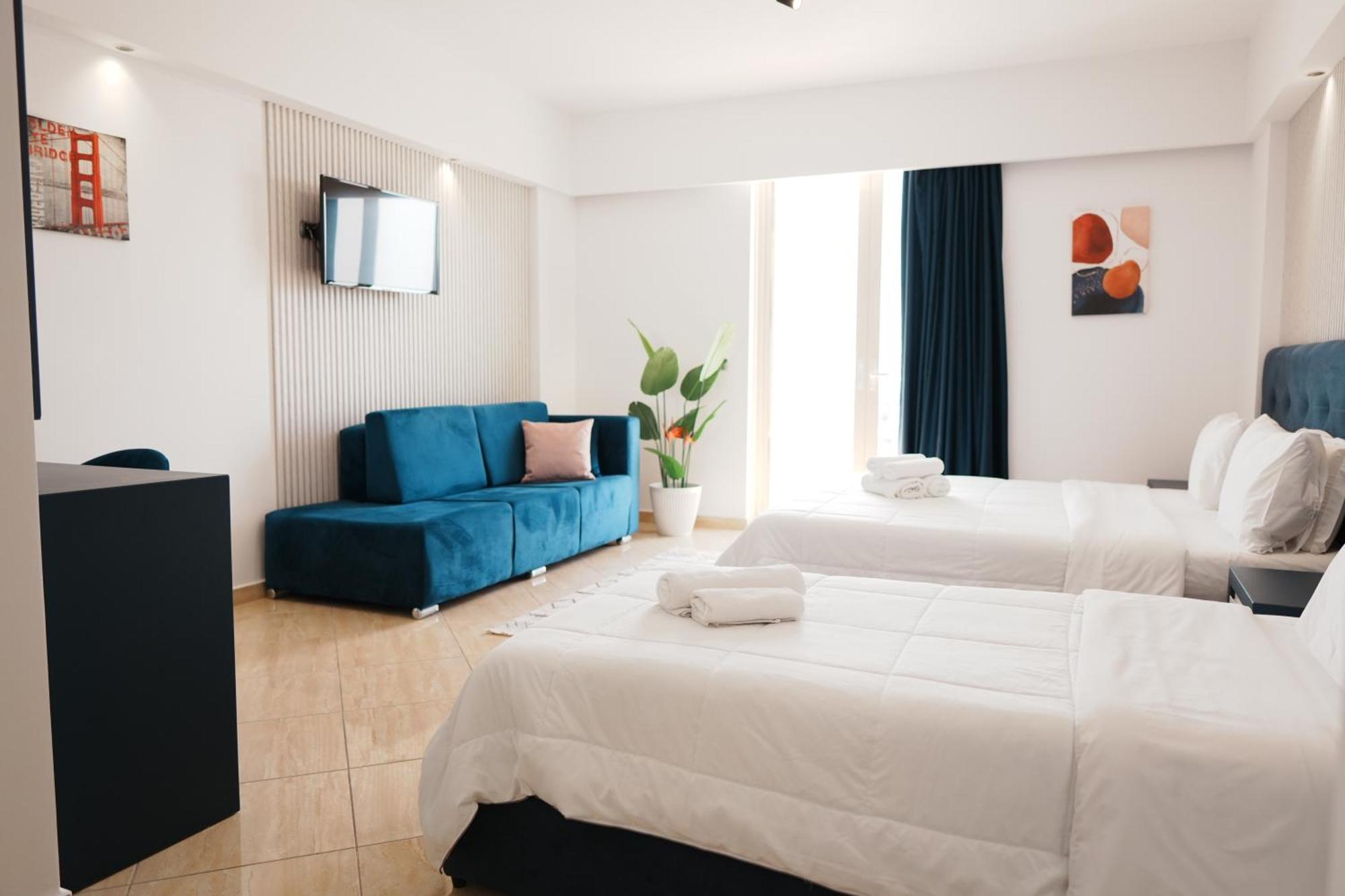סרנדה Hotel Blue Sky מראה חיצוני תמונה