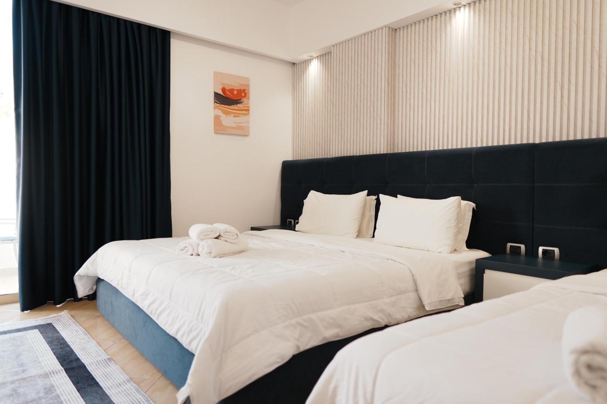 סרנדה Hotel Blue Sky מראה חיצוני תמונה
