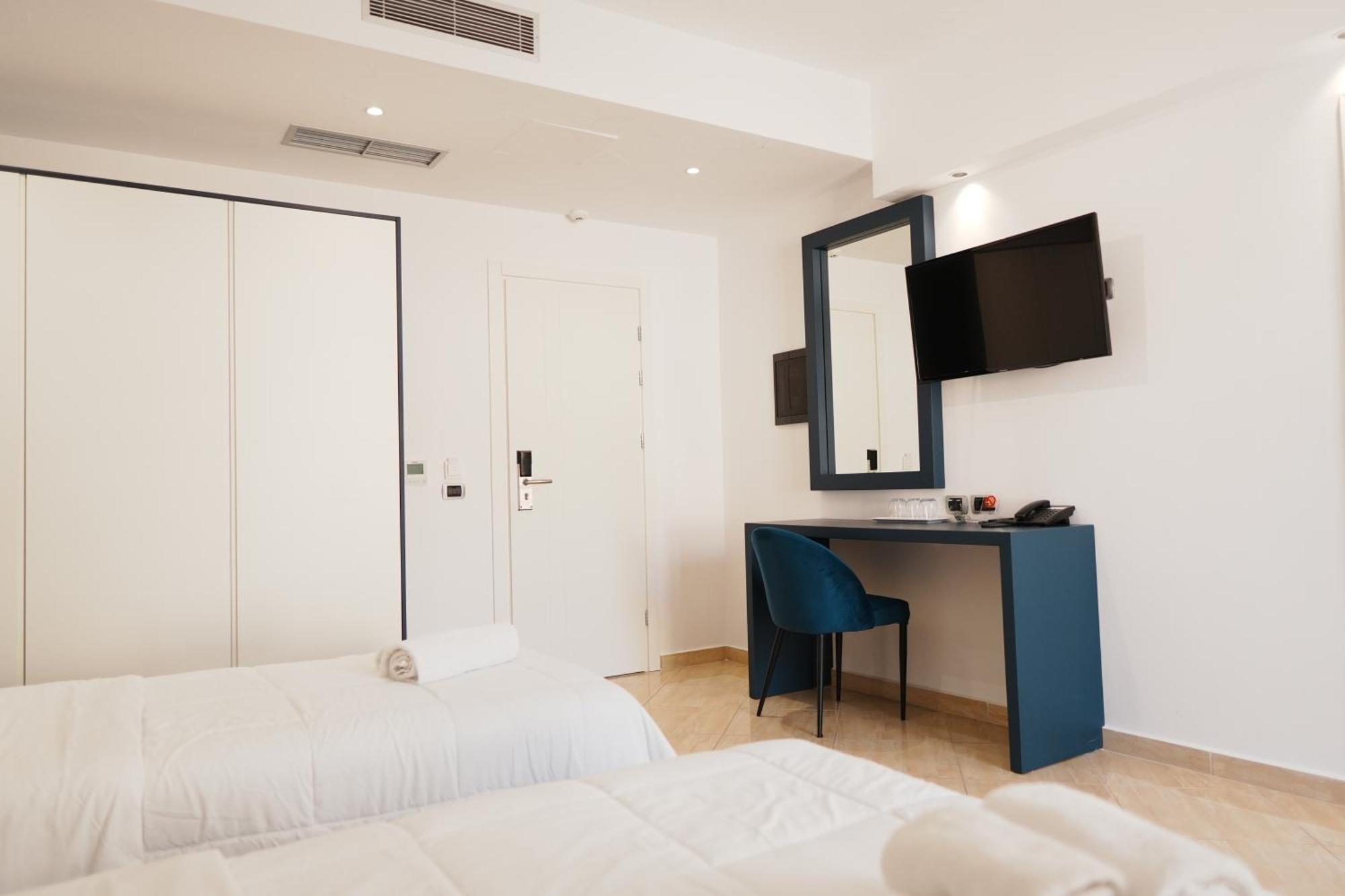 סרנדה Hotel Blue Sky מראה חיצוני תמונה