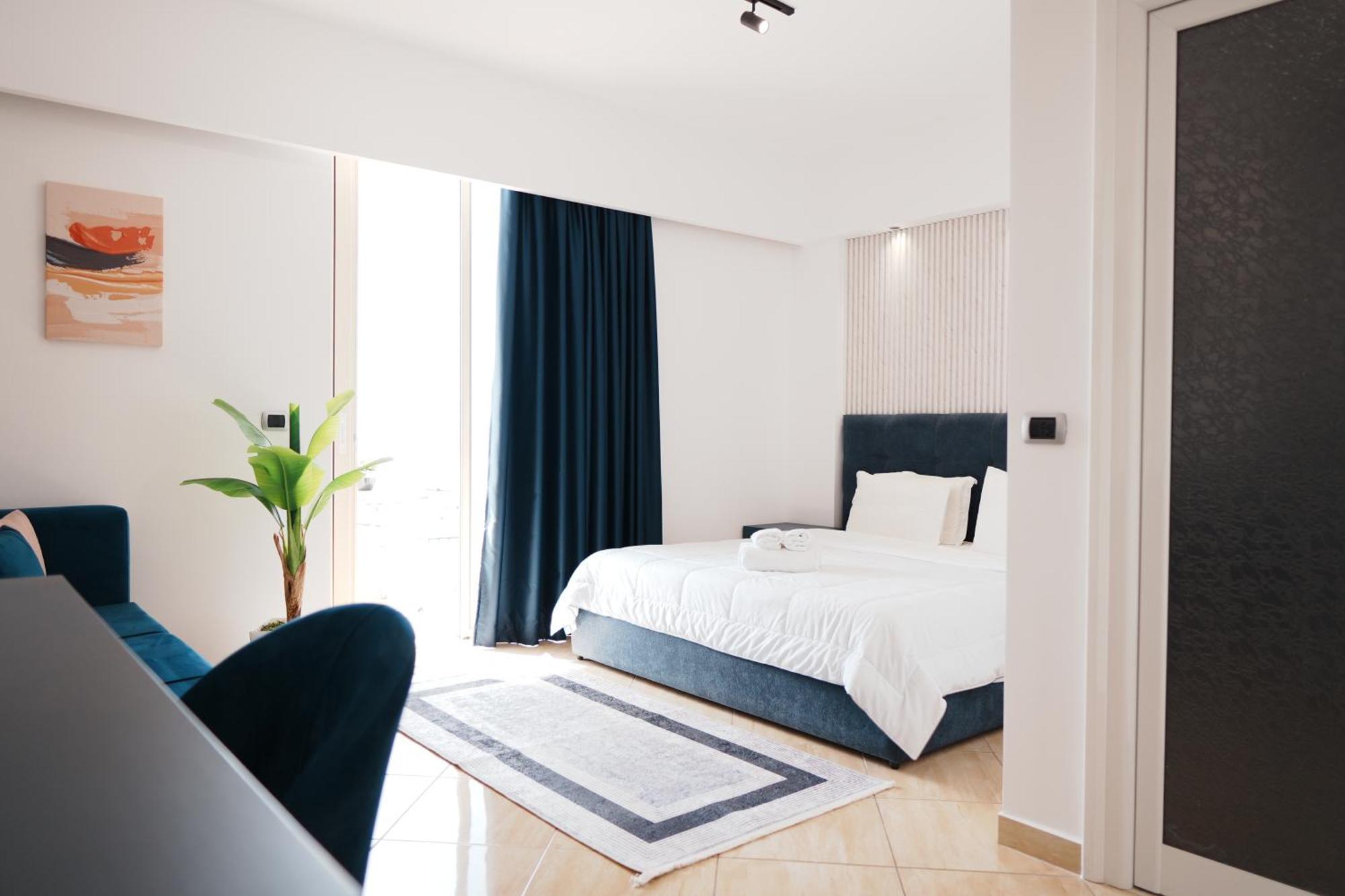 סרנדה Hotel Blue Sky מראה חיצוני תמונה