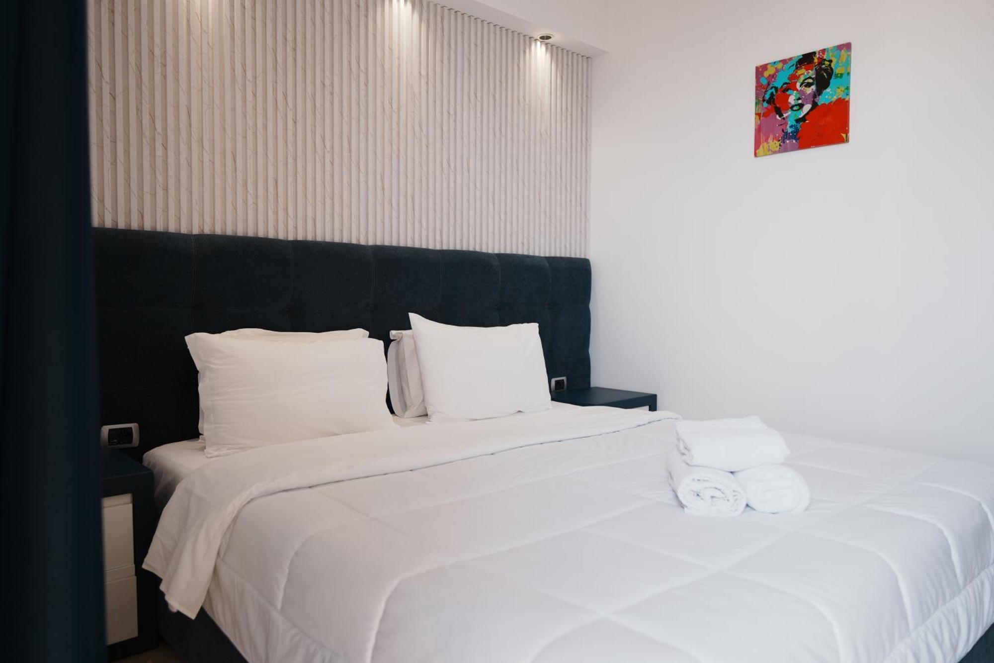 סרנדה Hotel Blue Sky מראה חיצוני תמונה