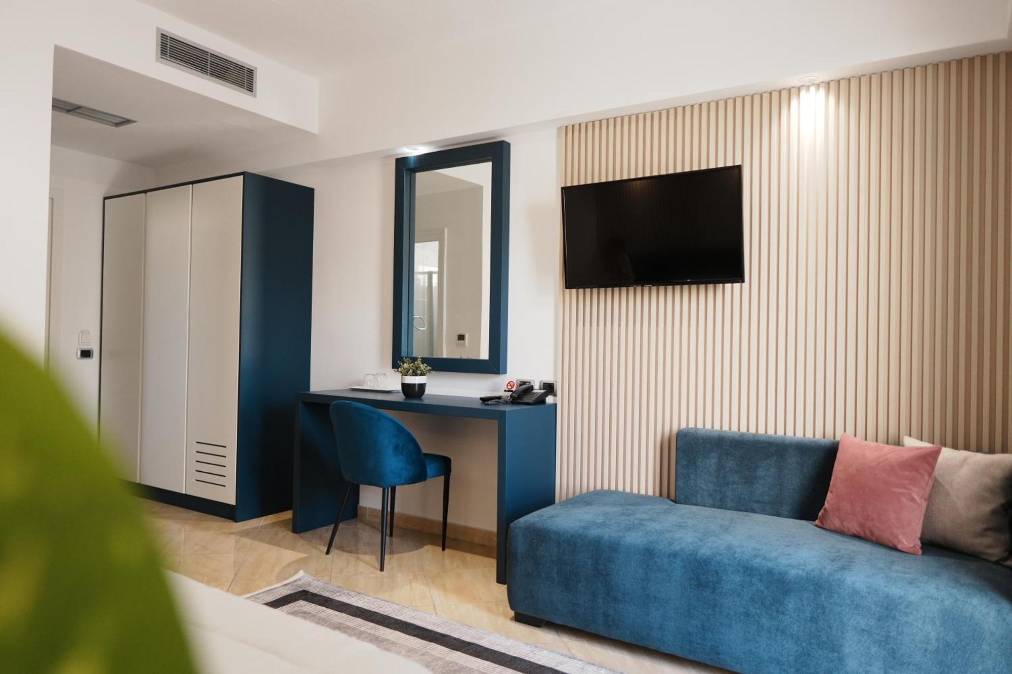 סרנדה Hotel Blue Sky מראה חיצוני תמונה