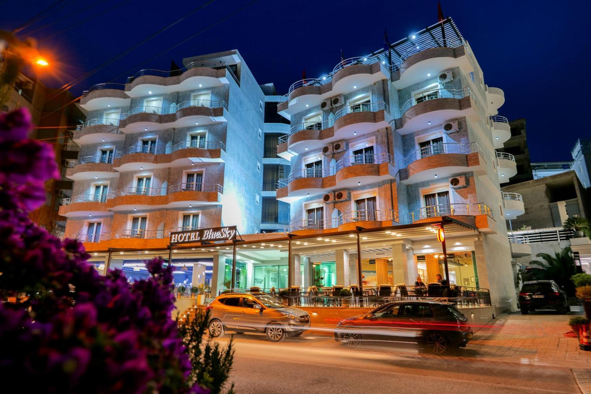 סרנדה Hotel Blue Sky מראה חיצוני תמונה